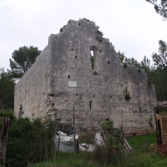 Chapelle du prieuré Saint-Peyre d'Entremonts de Fontvieille