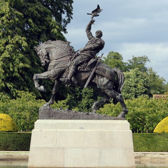 Equestrian statue of Hugh Lupus, 1st Earl of Chester