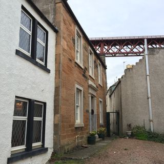 North Queensferry, Chapel Place, Clifton House