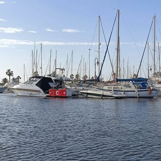 Port Esportiu Marina de les Dunes