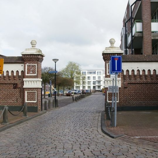 Poort en muur