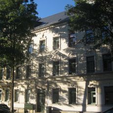 Mietshaus in geschlossener Bebauung Fichtestraße 37