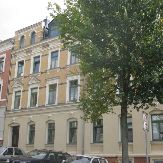 Mietshaus in geschlossener Bebauung Mosenstraße 6