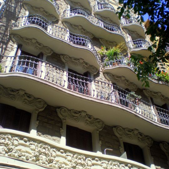 Habitatge plurifamiliar al carrer Margarit, 34