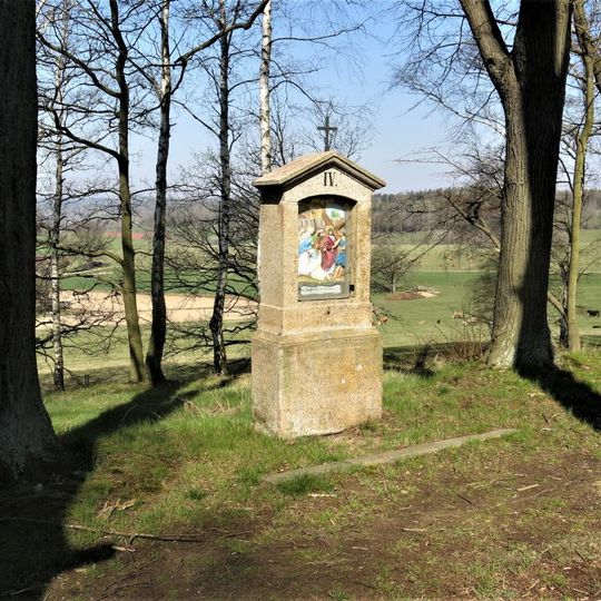 Kaplička IV. zastavení křížové cesty u Království