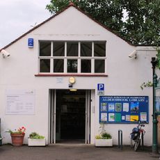 Aldersbrook Library