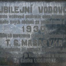 Pamětní deska T. G. Masaryka na starém vodojemu v Bosonohách