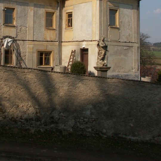 Socha svatého Jiří u fary v Tasově