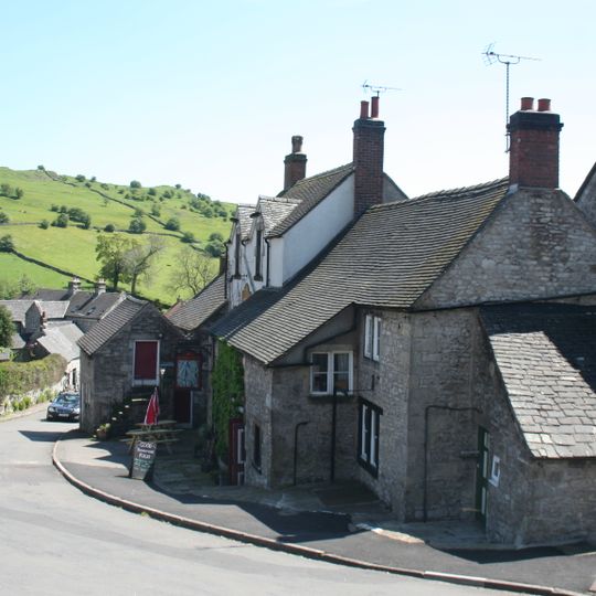 House adjoining Miner's Arms