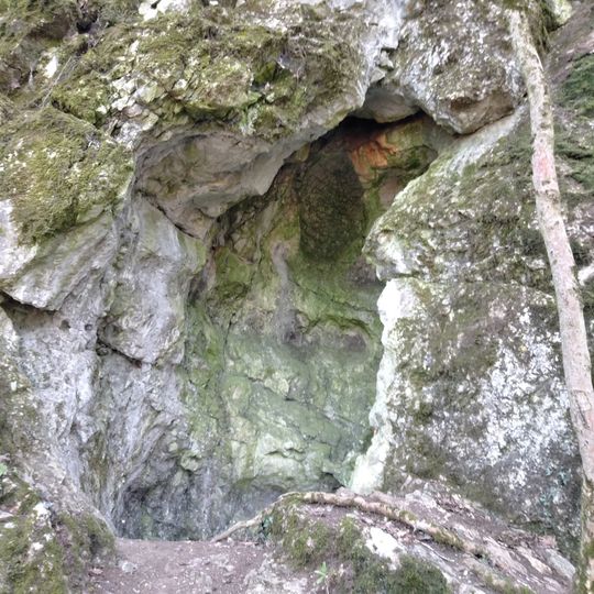 Bajóti Lepkés Cave