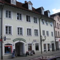 Wohn- und Geschäftshaus