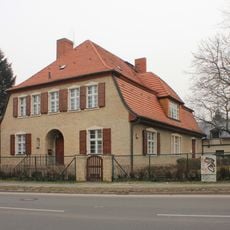 Pfarrhaus & Wohnhaus & Garage & Stall & Gemeindezentrum Alt-Kladow 22 Kladower Damm 369