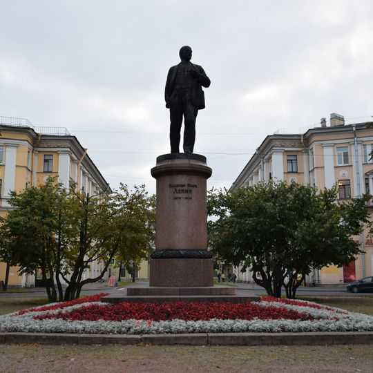 Lenin statue in Kolpino