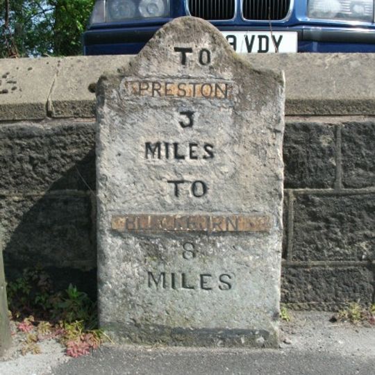 Milestone, Albert Terrace, Blackburn Road