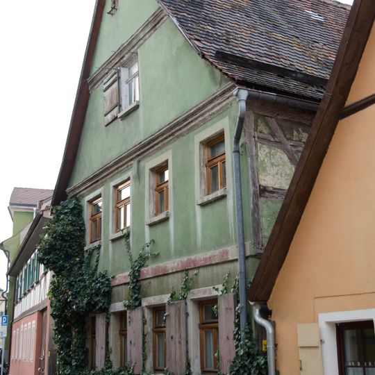 Sandhüttengasse 1