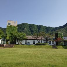 Poet Midang Memorial Hall