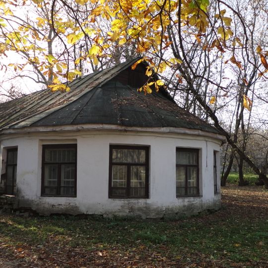 Служебный корпус у Передних ворот — второй корпус на Псарном дворе