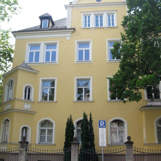 Mietshaus