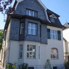 Königin-Sophie-Straße 8