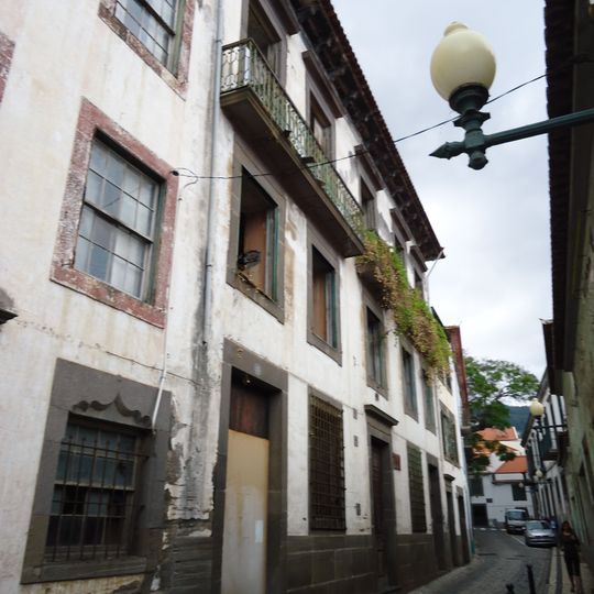 Edifício na rua de São Pedro, n.º 25