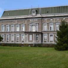 Palace in Pogrzebień