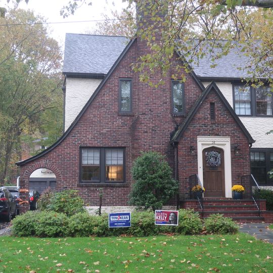 34 Laurel Avenue, Summi, NJ