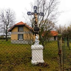 Kříž na severovýchodním okraji Lokte