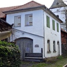 Grünberger Straße 1