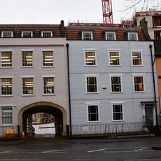 8 And 9, Broad Plain