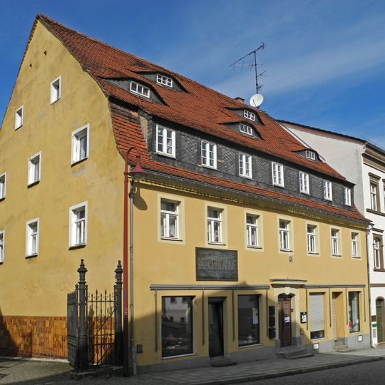 Kirchstraße 8