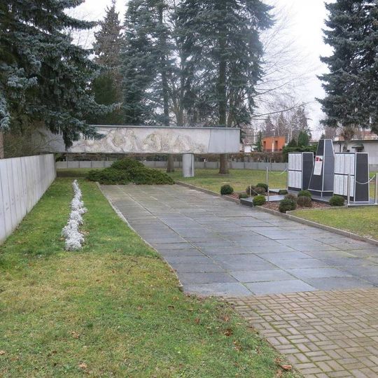 Pomník tureckým vojákům padlým v 1. světové válce na hřbitově v Pardubicích