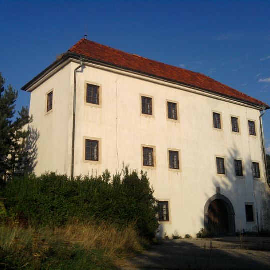 Pečenice Manor house
