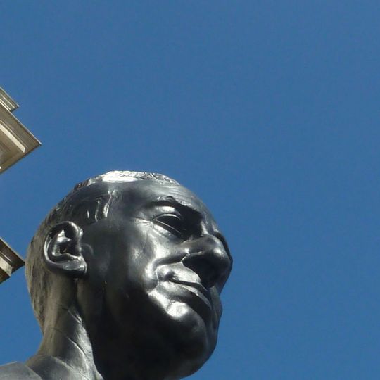 Memorial to Plácido Álvarez-Buylla