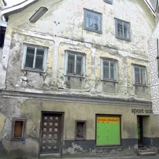 Wohn- und Geschäftshaus, ehem. k.u.k. Tabak Trafik