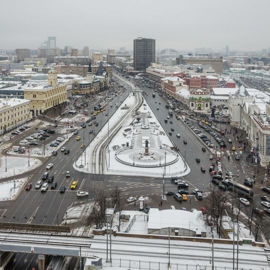 Komsomolskaya Square