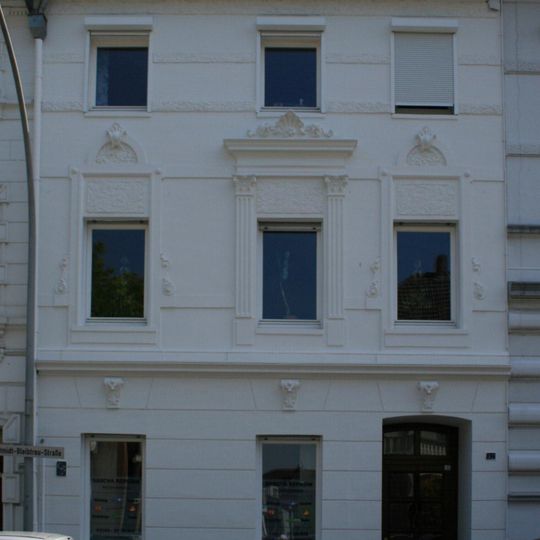 Schmidt-Bleibtreu-Straße 32