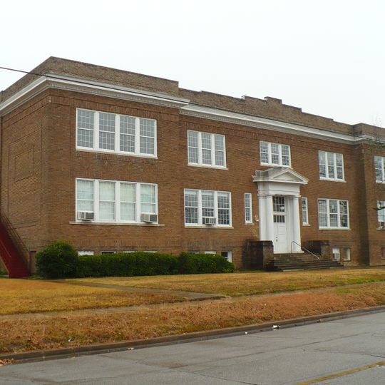 Demopolis Public School