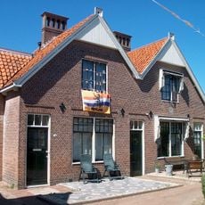 't Rooie Dorp: woningblok van vier arbeiderswoningen