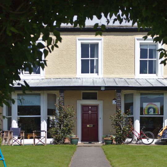 18 Marine Crescent, Waterloo