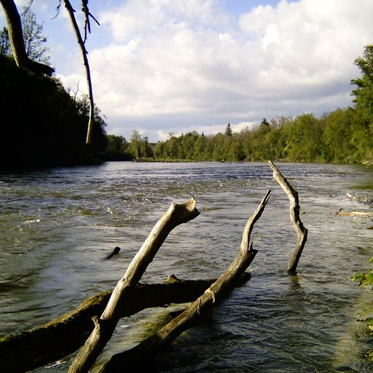 Lech zwischen Landsberg und Königsbrunn mit Auen und Leite
