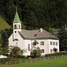 Ortskapelle Maria Schnee und Widum