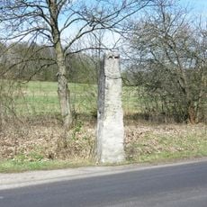 Boží muka u silnice z Kravař do Heřmanic