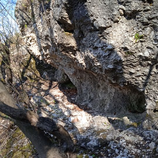 Kő-lik-völgyi No 8 Cave
