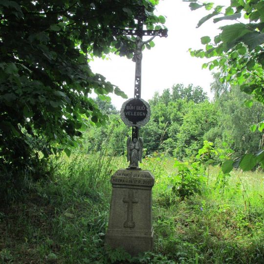 Kříž jižně od Mezné