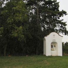 Chapel-shrine east of Ředhošť
