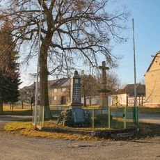 Pomník padlým v Hrabí na návsi