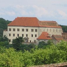 Zámek v Dolních Kounicích