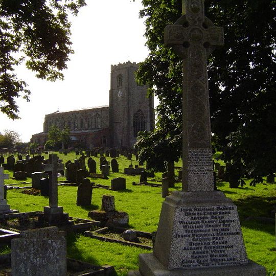 Freiston War Memorial And Railings