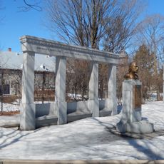 Monument Lavérendrye et autres découvreurs trifluviens