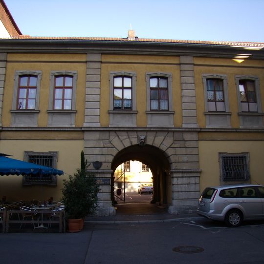 Ehemaliger Bechtolsheimer Hof, Adelspalais